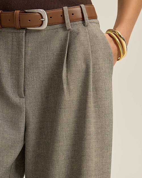 Классические брюки с защипами, серый