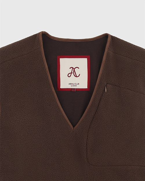 Жилет из шерпы, горький шоколад