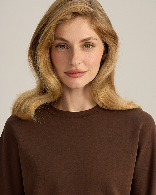 Лонгслив с цельнокроеным рукавом, коричневый