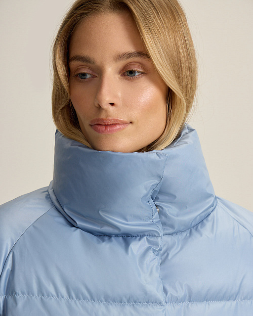 Короткий пуховик с натуральным наполнителем, голубой