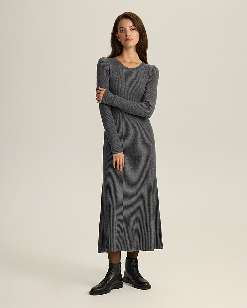 Платье из шерстяного вязаного трикотажа, серый меланж