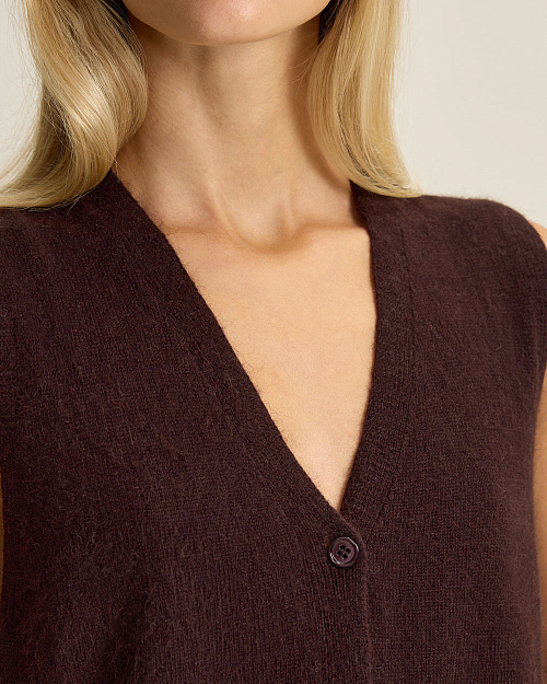 Жилет на пуговицах с шерстью ангоры, коричневый шоколадный