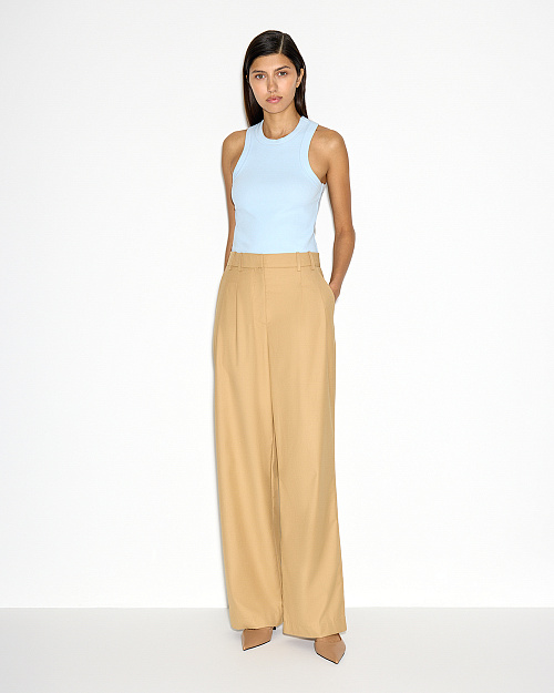 Прямые брюки c защипами, светло-бежевый