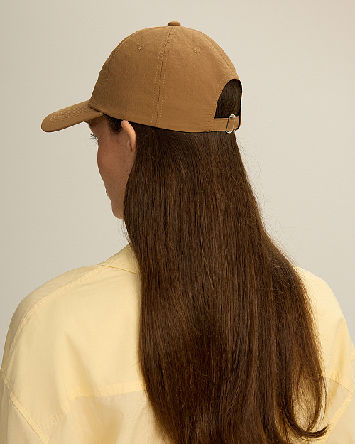 Бейсболка из нейлона, коричневый