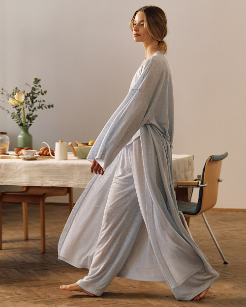 Свободная майка с вырезом, светло-голубой