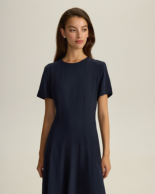 Приталенное платье из лиоцелла и района, темно-синий