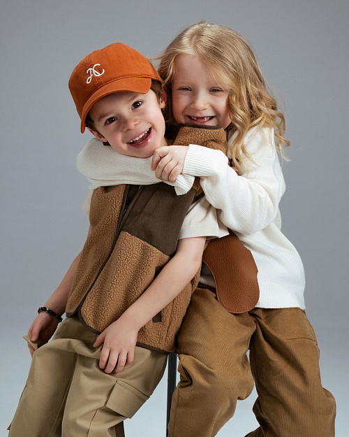 Детский жилет Unisex из флиса с меховым эффектом, светло-коричневый, хаки